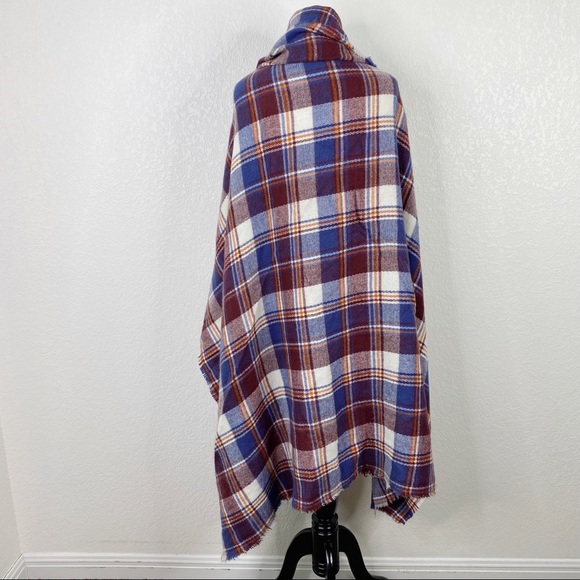 D&Y Red & Blue Plaid Blanket Scarf - Picture 8 of 8